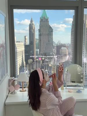 A post by @juhcobo on TikTok caption: 💌 #lifestyleaesthetic #nyc #nycapartment #morningroutine #skincare 