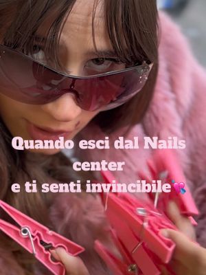 A post by @phoenixnails_lab on TikTok caption: Anche tu così?!😎💅🏼 #perte #foryou #nails 