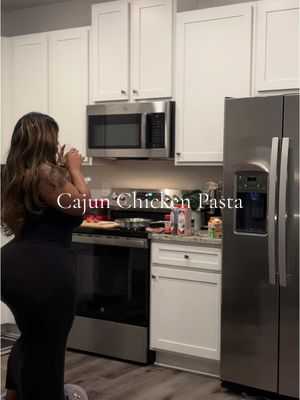 A post by @theashlynedith on TikTok caption: Cajun chicken & sausage pasta, dinner Idea 🤤 #cajunpasta 