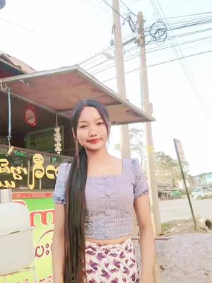 A post by @thandar1172004 on TikTok caption: #f#f#ချစ်ကြည့်ပါ😝