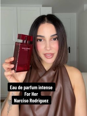 A post by @sananas on TikTok caption: Amoureuse de la nouvelle Eau de Parfum Intense For Her !Publicité @narcisorodriguezparfums m’a encore envoûtée avec ce musc réinventé ! Je vous conseille vraiment d’aller le découvrir chez @SEPHORA  #perfumetiktok #fragrance #eaudeparfumintense #forher #narcisorodriguez #sephorafrance 