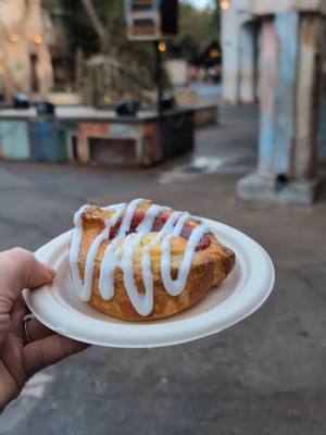 A post by @adventuresbypotatie on TikTok caption: can she do it before her brother wakes up?? #dak #disneyworld #disneycreator #potatietravels #animalkingdom #wdw #disneycontent #travelagent #findyourwonder #8thwondertravelco #disney 