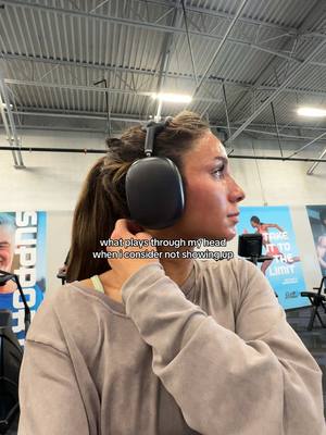 A post by @estellelebourgeois_ on TikTok caption: let it ring #motivation #gym #relatable #workout #fitness #tredmill #Running #weightlifting 