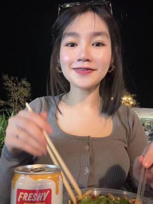 A post by @rothana.aa on TikTok caption: #freshyhoneylemontea 