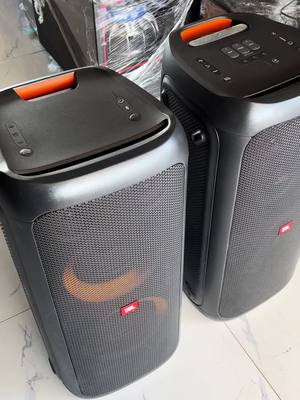 A post by @bro.seyha.bass on TikTok caption: JBL PartyBook 300 មូយទឹក 98% 🙏0968889981🥰