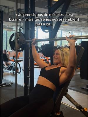 A post by @_lilouvdb on TikTok caption: Ne jamais rester en zone de confort les amis !!#fitgirls #gym 