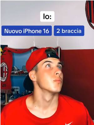 A post by @orlandinho8.kfc on TikTok caption: Ehm giusta scelta no? #mom #choose #iphone #arm #foryou #perte #viral #tiktok #fyp 