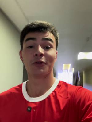 A post by @tiago_jacomo_iop on TikTok caption: Você aí que sempre teve o sonho de fazer faculdade de medicina, não perca essa chance! Utilize sua nota do ENEM e entre nessa nova etapa da sua vida junto com a @fampfaculdade!