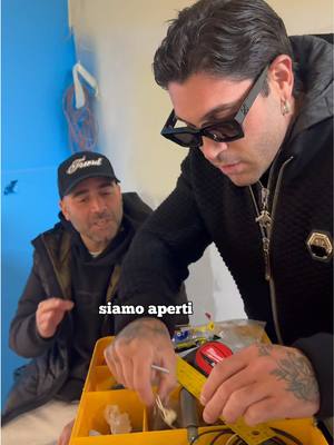 A post by @stevenbasalari on TikTok caption: Torino è tutto pronto ci penso io! 🔨