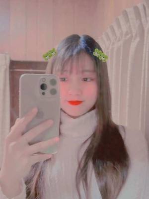 A post by @khinthantzinaung2 on TikTok caption: 162Cm😜💞#tiktoknews #fypシ #♾️✨️💫 