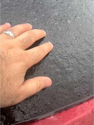 A post by @whatsupmedianetwork on TikTok caption: ‎أسوء من الثلوج..احذروا من الأمطار المتجمدة  Freezing Rain