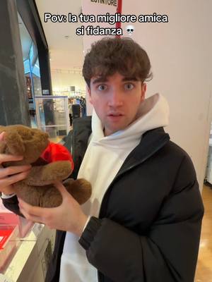 A post by @romanoalessandro_ on TikTok caption: Spoiler: sono leggermente gelosa della mia BFF🙄 Da @Flying Tiger Italy si sentivano solo le mie scenate di gelosia😂 #adv #flyingtigercopenhagen #momentsthatmatter #amiche 