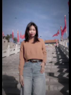 A post by @a.zhen123 on TikTok caption: ငါမေ့နိုင်ဖို့ 💔#fypp #foryou #China 