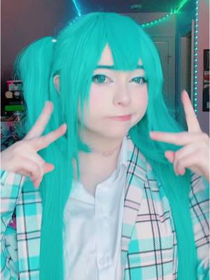 A post by @bonbibonkers on TikTok caption: Miku :3 #mikuhatsune#hatsunemiku#mikucosplay#cosplay#hatsunemikucosplay#mikuhatsunecosplay#vocaloid#vocaloidcosplay