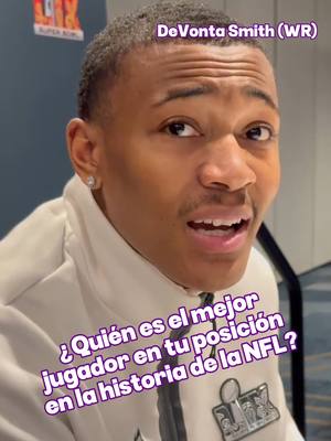 A post by @aztecadeportes on TikTok caption: Los mejores de los mejores🔥  ¿Quién es el mejor jugador en tu posición en la historia de la NFL?  #RitualNFL #SBxAzteca 