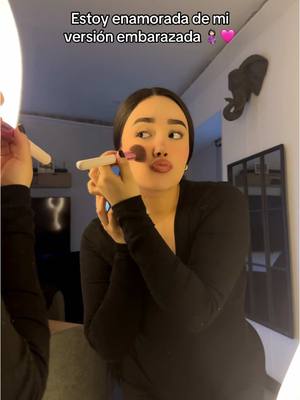 A post by @nicolebernaal on TikTok caption: Estoy enamorada de mi etapa de embarazo 🤰🏻🩷