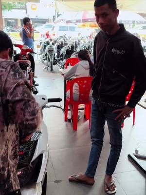 A post by @pukhsellmotor on TikTok caption: #nex2 ចេញហើយ 