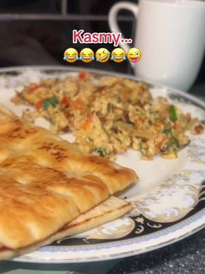 A post by @zaarashaikh60 on TikTok caption: #kasmy #hahaha😂😂😂 #funnytiktok #goodmorning #desinastha #chai #yummyfood #plzviral🥺🥺🙏🙏foryoupage #treanding #makemefamous #plzforyoupage #uktiktok #plzsupportme #plzgrowmyaccount #plztiktokviral #uktiktok 