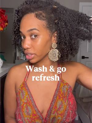 A post by @ms.jiimenez on TikTok caption: I’m loving this combo !!! #washngo #curlyhair 