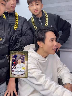 A post by @villa_gaming94 on TikTok caption: Ngày hoàng đế trở về nhà #villagaming #datvilla 