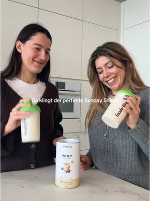 A post by @foodspring on TikTok caption: Iced Vanilla Chai ✨ASMR✨ #foodspring #asmr #chai 