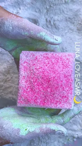 A post by @luna_loveasmr on TikTok caption: Squeaky Luna Chalk 💕🌙 #gymchalk #chalktok #lunachalk #asmrtiktoks #chalkart #softgymchalk #cornstarchasmr #oddlysatisfying #anxietyrelief NO EDITS OR REPOSTS!