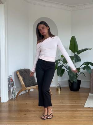 A post by @isabellasloewe on TikTok caption: The cutest outfits for spring and summer!🥹 Use my code “20ISABELLA” to get a 20% discount  at @NELLY.COM #nellycom #nellyhaul (annonce) 