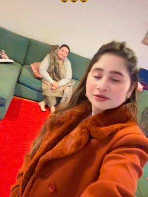 A post by @maham__khaan on TikTok caption: Saas bahu ki jori 💕 #foryoupage #fyp #usa #mahamkhaan #lifestyleblogger #goviral #usa🇺🇸 