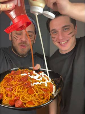 A post by @batuhanbayir on TikTok caption: İtalyan teyzeler lahmacunumuzu ve mantımızı rahat bırakın😂 italyan spagettisini bide böyle deneyin daha lezzetli oluyor🍝💯👨‍🍳🤩 @Pizza&Kebab 