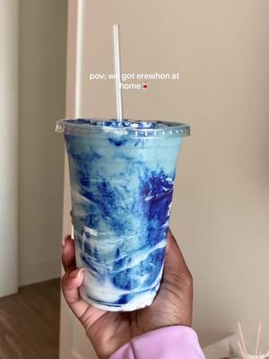 A post by @jaaliyahs on TikTok caption: 10’s across the board😍 #erewhon #cloudsmoothie #trending #smoothie #fypシ #losangeles #atlanta #smoothies #viralvideo #homebarista #blue #erewhonmarket #aesthetic 