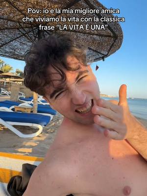 A post by @romanoalessandro_ on TikTok caption: Ormai questa frase è il nostro motto di vita😂 Anche voi con la vostra BFF vivete così?👯‍♀️ Mandateglielo💅🏼 #amiche #scuola #vita 