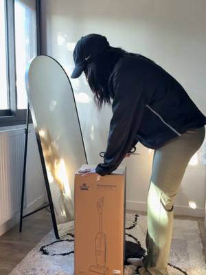 A post by @asceli__ on TikTok caption: #partenariat Découverte du nouvelle aspirateur de chez @BISSELL Clean  @BISSELL France  en partenariat avec bissell_france Promo Code:EDGE15  #bissell #nettoyage