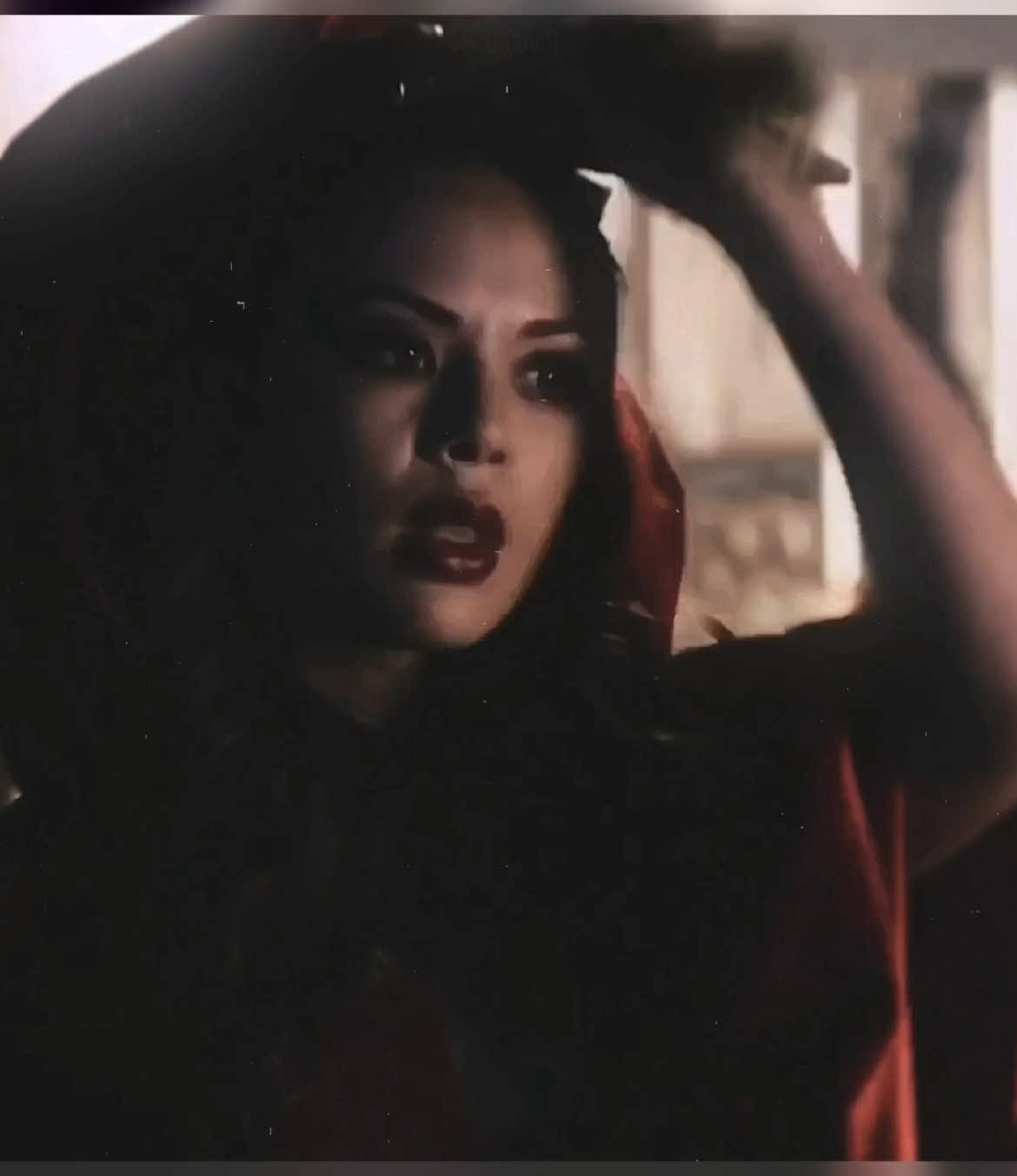 A post by @teacuwp on TikTok caption: #MONAVANDERWAAL — my fav pll character idc!  . @jude🐳  . @claire⋆ @han @nora 🪓  . #fyp #foryou #transitionedit #vspeditor #prettylittleliars #pll #monavanderwaaledit #teacuwp 