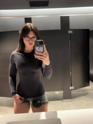 A post by @nataliluvr on TikTok caption: #foryou #gym #GymTok #fortnite 