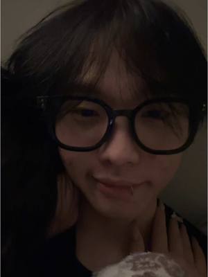A post by @c23249369c on TikTok caption: 失蹤人口回歸 #大哥回歸 #雲養小貓咪 