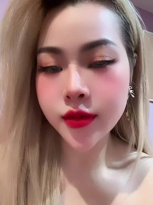 A post by @jiahui637 on TikTok caption: Vẽ người vẽ mặt , khó vẽ xương. Biết người biết mặt , khó biết lòng !!