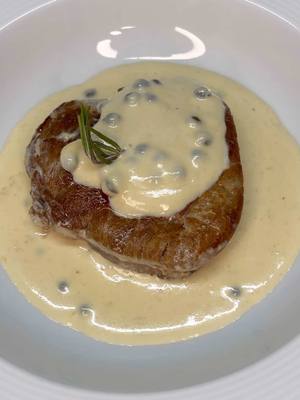 A post by @rafael.nistor on TikTok caption: Beef fillet with green pepper.