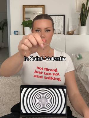 A post by @lindadrte on TikTok caption: Concentres toi et laisse toi aller #mesmeradelaconcu #hypnose #saintvalentin #humour  