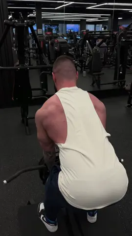 A post by @lorie_boucher on TikTok caption: My emergency contact 💪🏻🥹🥵 @Samuel Montembeault  #emergency #emergencycontact #boyfriend #fyp #viral_video 