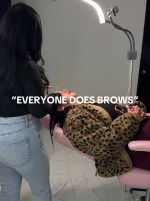 A post by @browsxzoey on TikTok caption: 😌💅🏼 #browartist #brows #browwaxing #browtraining #browshaping #beautyindustry #browlamination 