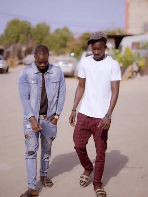 A post by @latzodoze1 on TikTok caption: La fin🤣 mais nak son bobou dina graw 😱ashs the best ft cheikh ndiguel lo ba le 14 février @khadimbamba @Wawafricatv  #humour #viral_video 