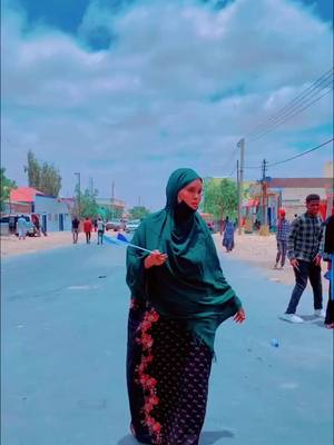 A post by @khaadraa1 on TikTok caption: wixii SSC ismuujiua🤍🩵