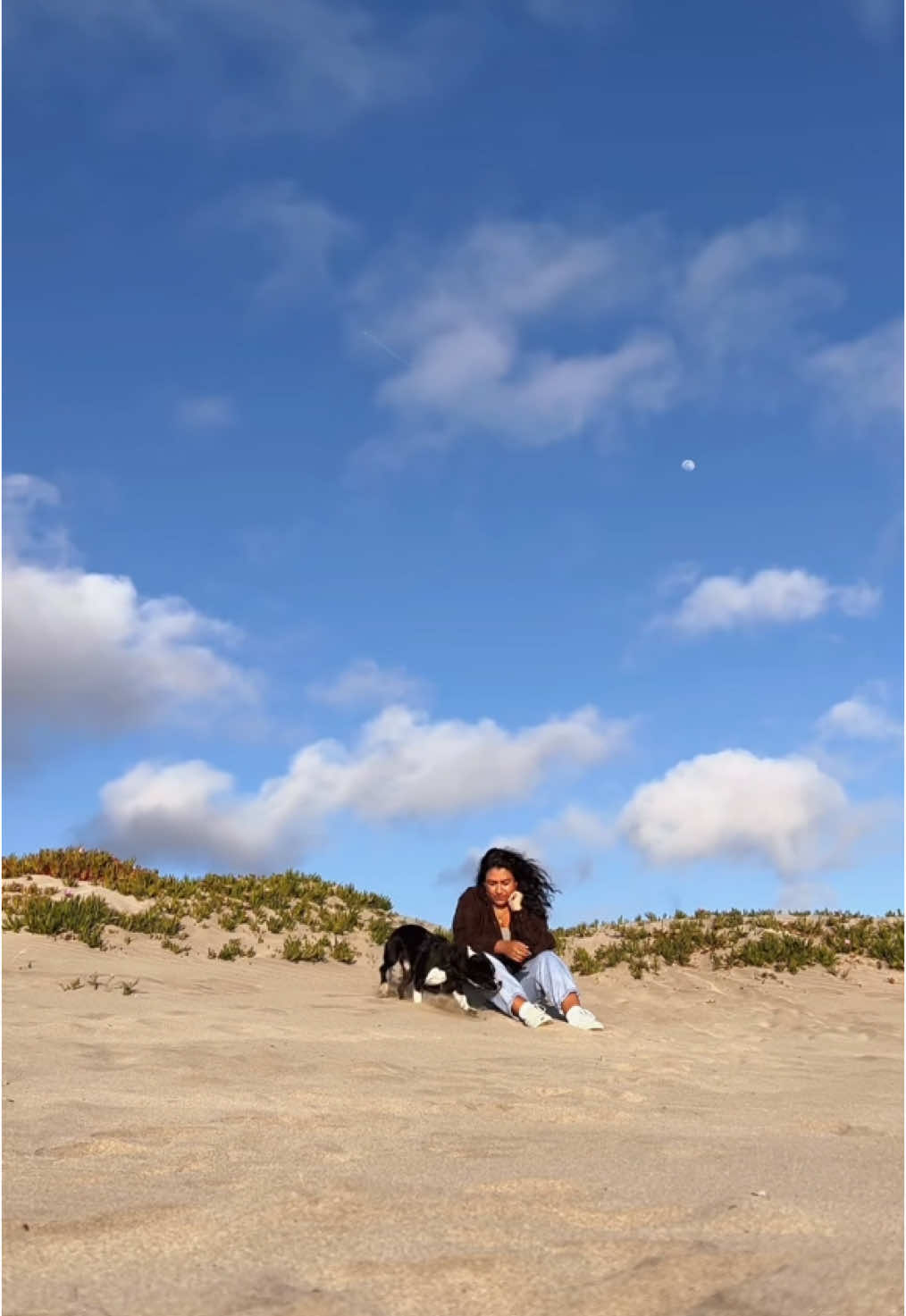 A post by @lenakarla on TikTok caption: It could be anyone #relatable #poem #poetry #poetrytok #poetrylover #pain #voiceover #sadgirl🥀 #sadgirl #love #spokenword #selflove 