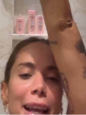 A post by @anitta on TikTok caption: 🚿 😅 Yo cuando la gente me pregunta porque me demoro tanto en la ducha…   - #Anitta #Fyp #viral #Romeo #reggaeton #perreo #nuevamusica 