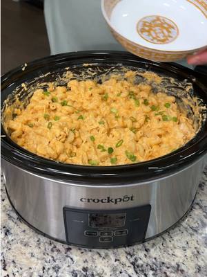 A post by @fooddudescook on TikTok caption: Buffalo Chicken Mac and Cheese #cooking #EasyRecipe #homecooking #recipes Recipe by @Holmescooking 🙌