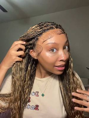 A post by @jaaygotjokess on TikTok caption: @JALIZA Beauty they have the best braided wig ever! No tangles at all coz this 24" boho braids is featuring human hair boho curls! 10/10! link in bio! #jalizabraids #bohobraids #humanhairboho #tanglefreebohobraids