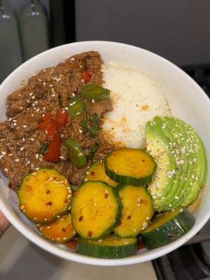 A post by @zaeskitchen on TikTok caption: WELCOME TO DAY 1 OF THE RAMADAN SERIES! & DAY 74 of WELLNESS UNLOCKED!  Today we have a steak bowl with Spicy Korean Cucumber Salad 🥒 I really outdid myself today, I just went and mixed together ingredients based off of what I feel like I tasted that day and it came out even better LOL! This some real CHEF ISHHHHH & I don’t even think of myself as a chef HAHA!!!!  #steakbowl #koreanfood #koreanbbq #kimchi #cucumbersalad #cucumber #cucumbers #steaktiktok #steak #ricebowl #healthyricebowl #healthyrecipes 