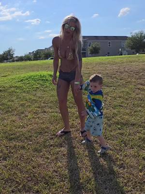 A post by @kat_pesch on TikTok caption: He slingshot me 🤣