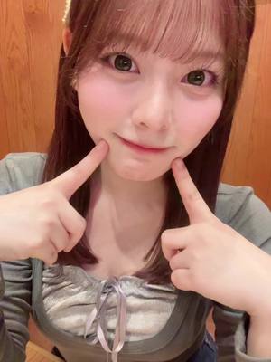 A post by @equal_love_nagisa on TikTok caption: HappyValentine🍫 とくべチュ、して 歌詞もMVも好きすぎて、ずっと聞いてます……神。 振り付け少し間違えてるかもしれませんが覚えてみました🫶🏻 #イコラブ #とくべチュして 