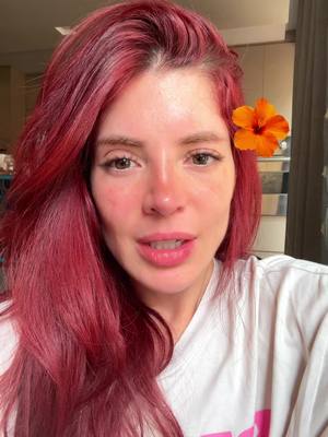 A post by @gkay on TikTok caption: ou foi só no meu?! 